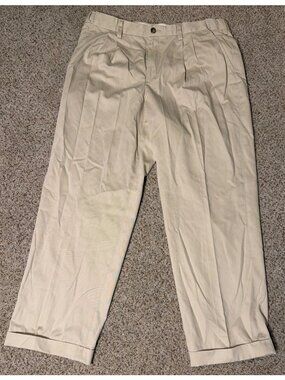 Vintage Beige Pleated Trousers 32" Waist 30" Inseam Relaxed Fit Classic Style Me